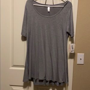 Lularoe medium Perfect T